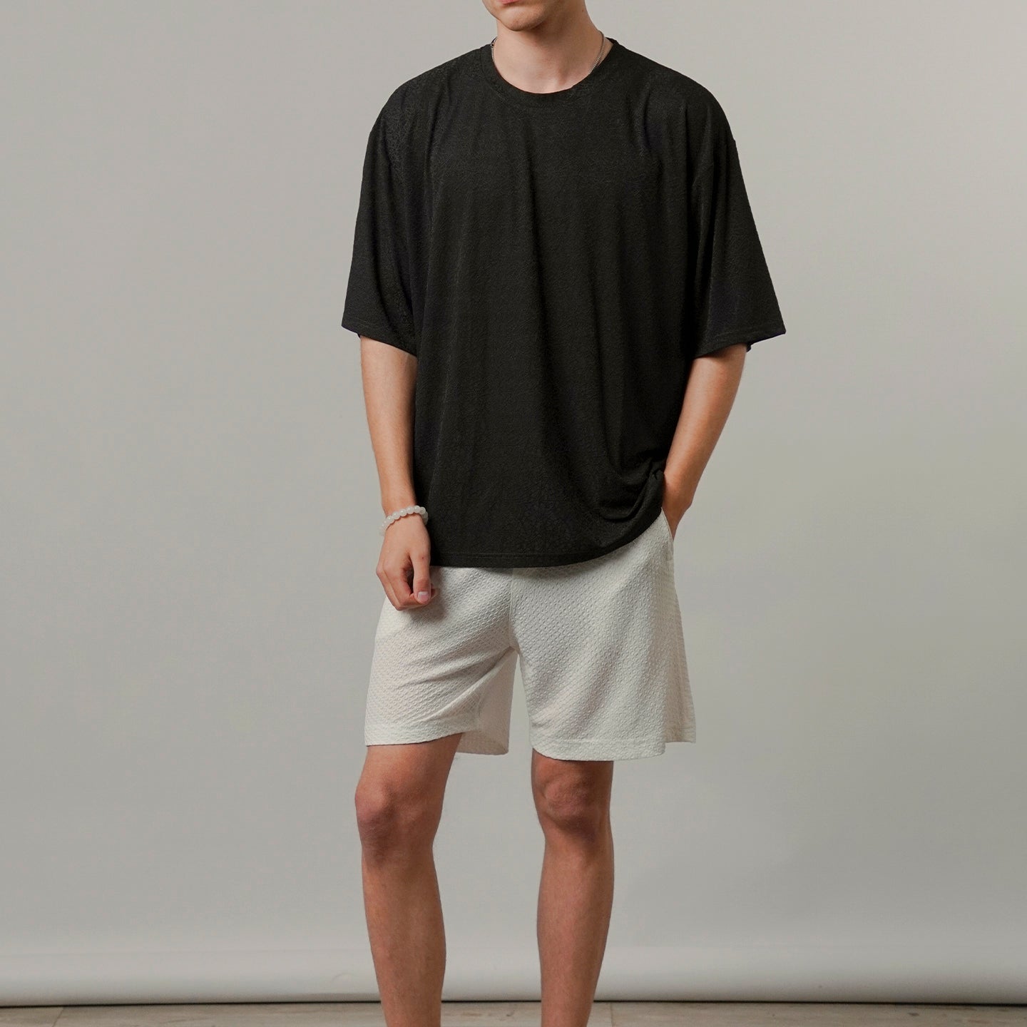 Oversized Texture Crew T-Shirt - Black-1-MENDEEZ