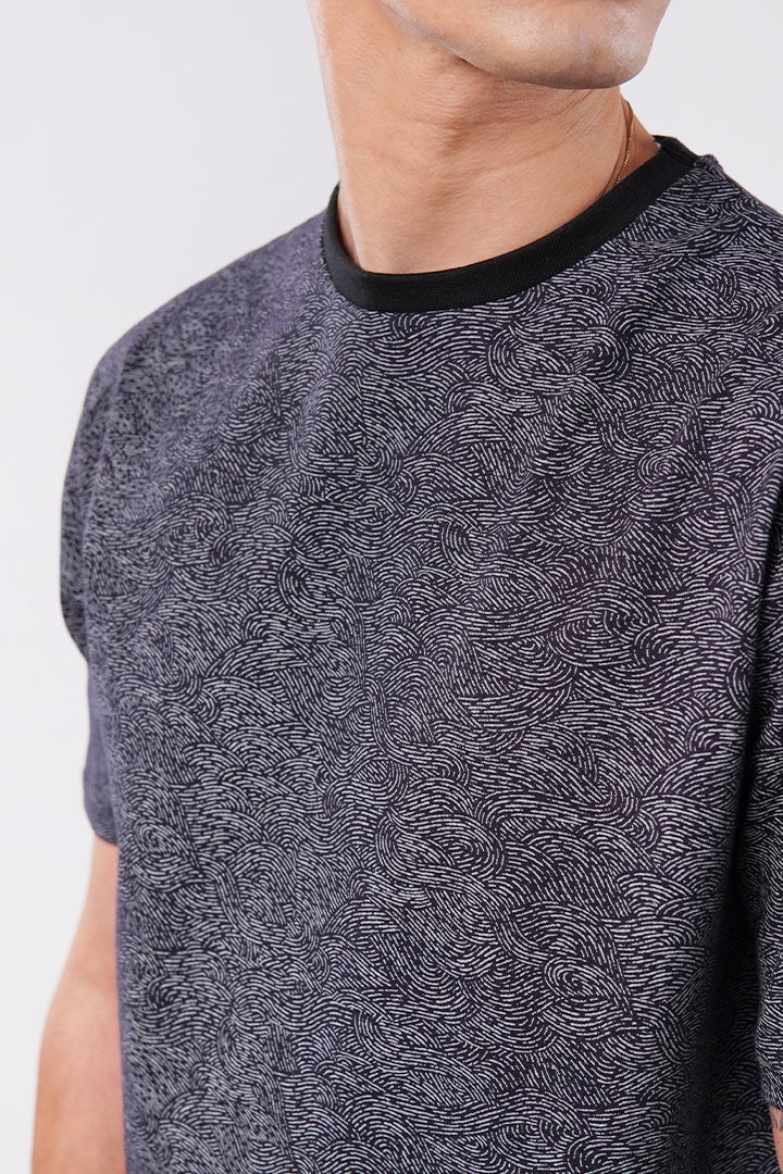 Printed Curved Hem T-Shirt - Black & Grey - Mendeez