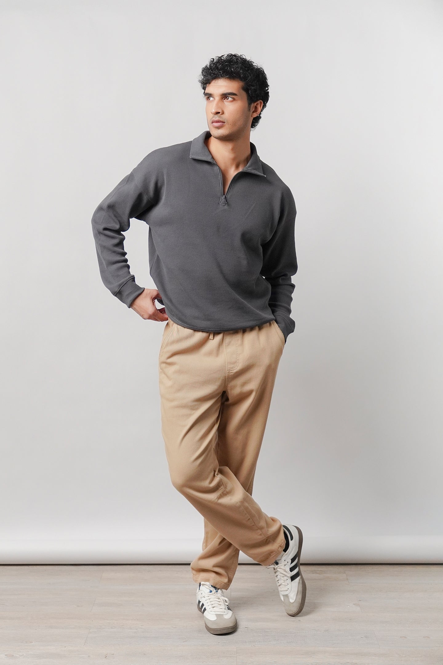 Quarter-Zip Sweatshirt - grey - Mendeez