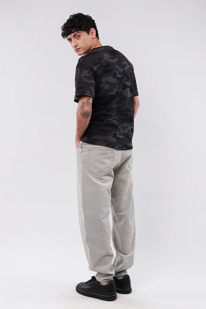 Curved Hem Camouflage T-Shirt - Black & Grey - Mendeez