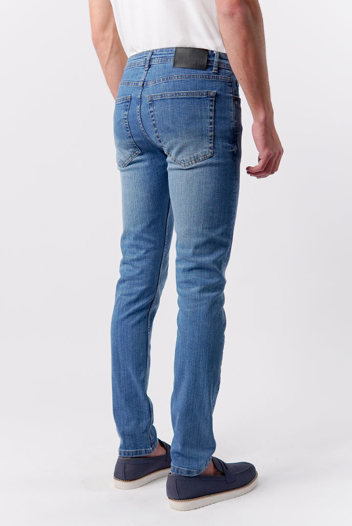 Crop Fit Denim - Medium Blue - Mendeez