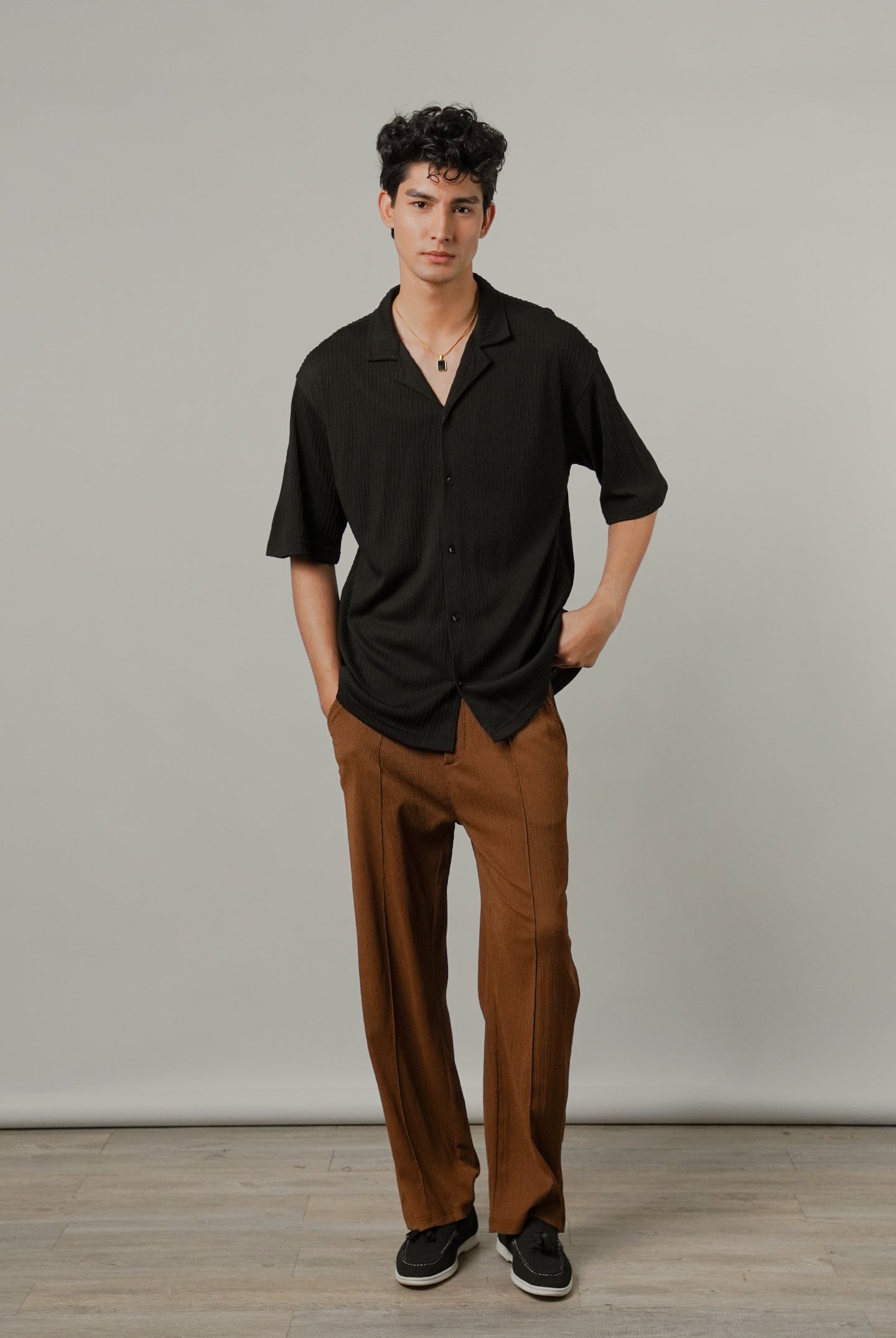 Textured Cuban Shirt - Black - Mendeez