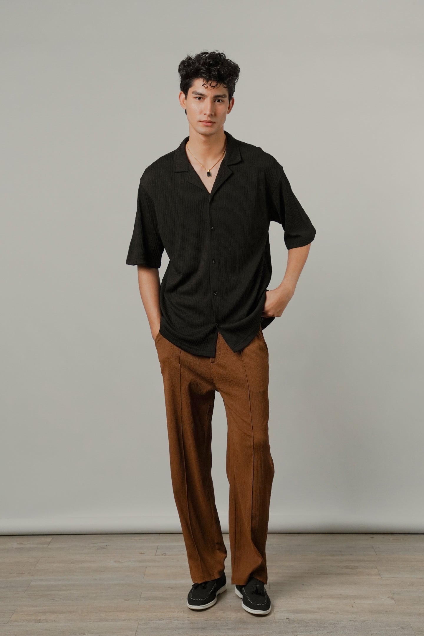 Textured Cuban Shirt - Black - Mendeez