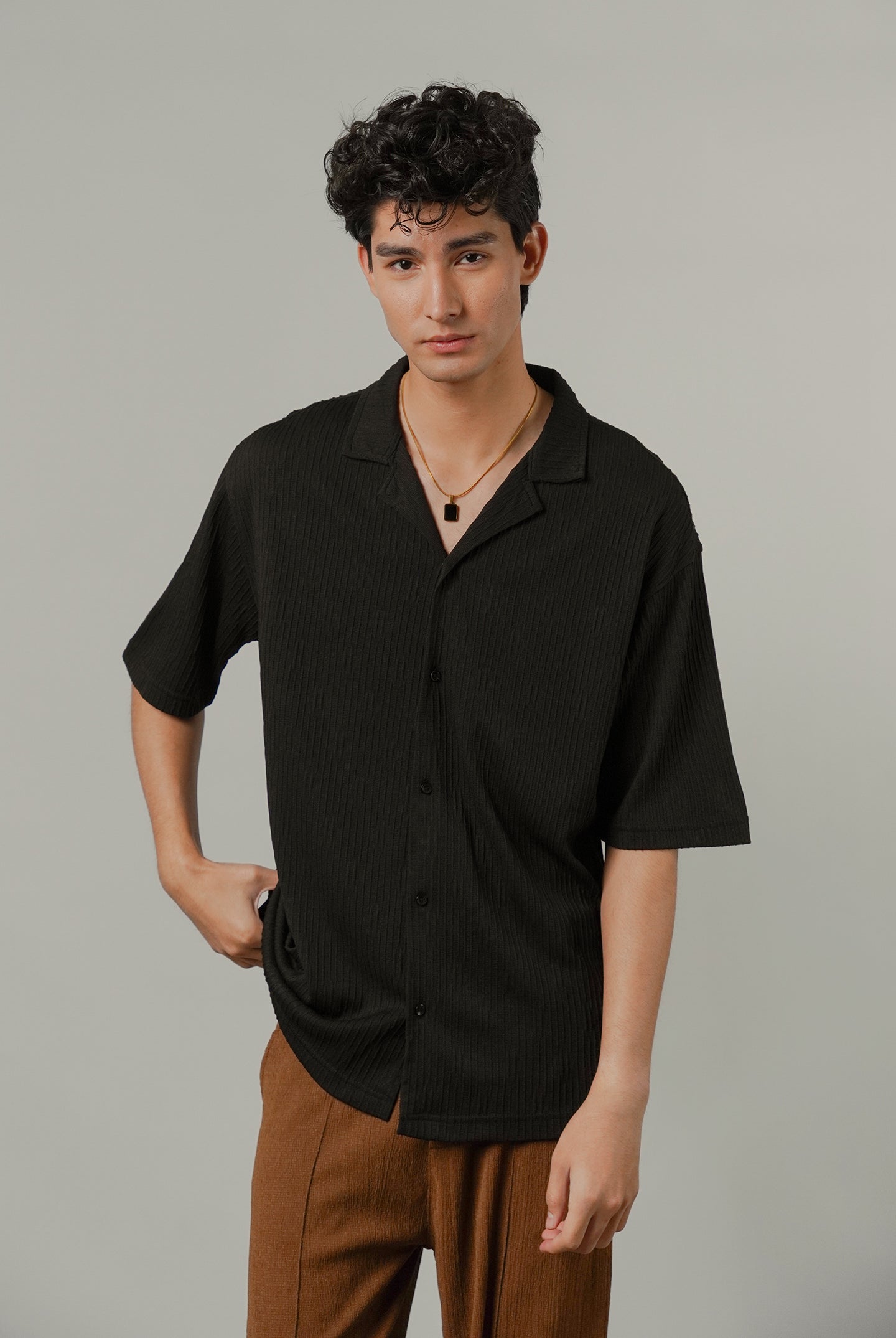 Textured Cuban Shirt - Black - Mendeez