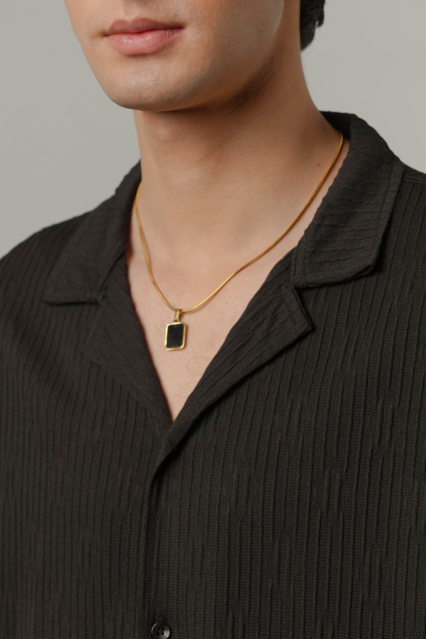 Textured Cuban Shirt - Black - Mendeez