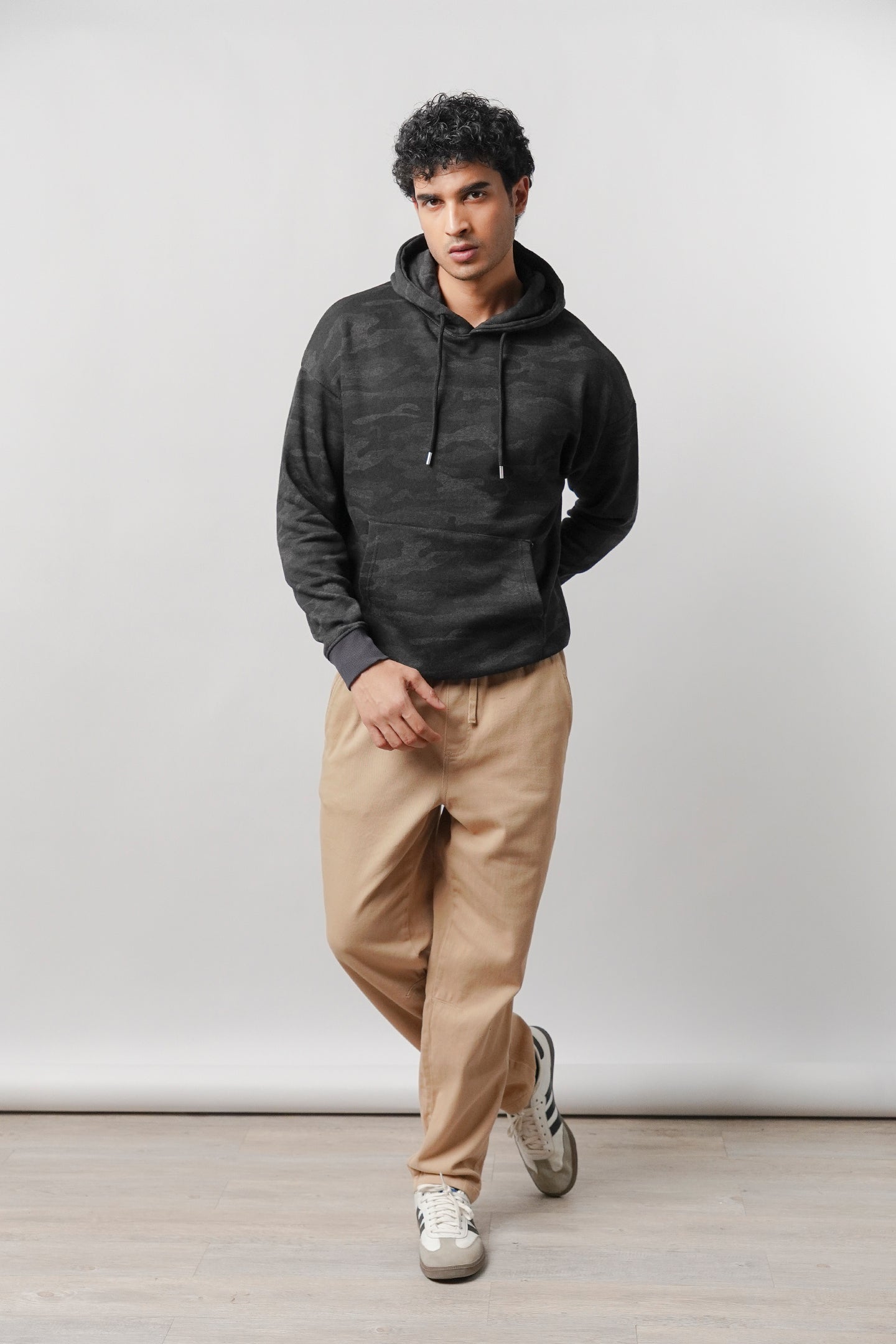 Camo Pullover Hoodie - Dark Grey - Mendeez