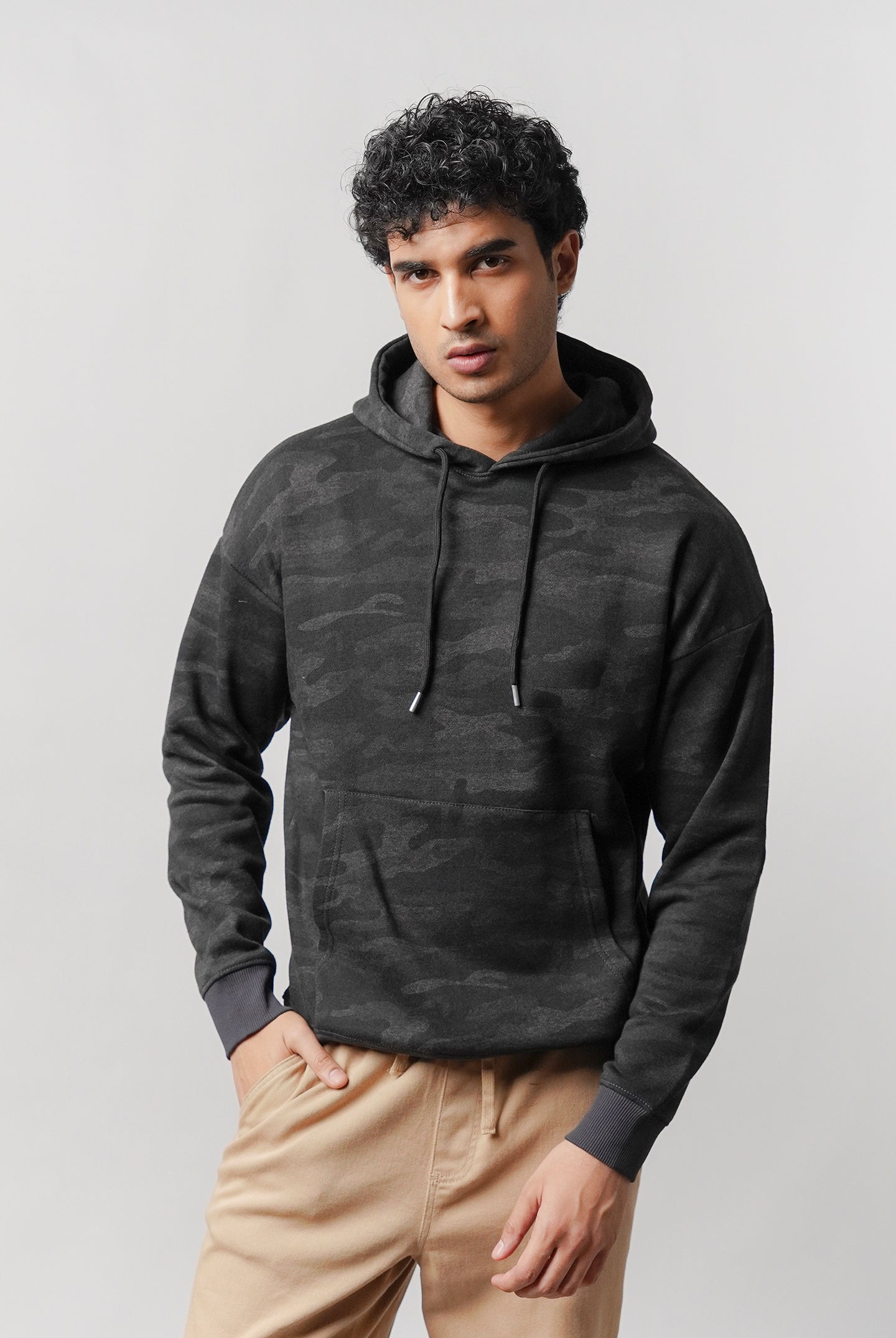 Camo Pullover Hoodie - Dark Grey - Mendeez