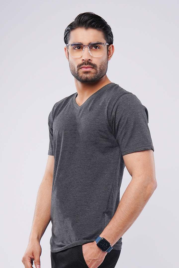 Ashy V-Neck - Mendeez PK