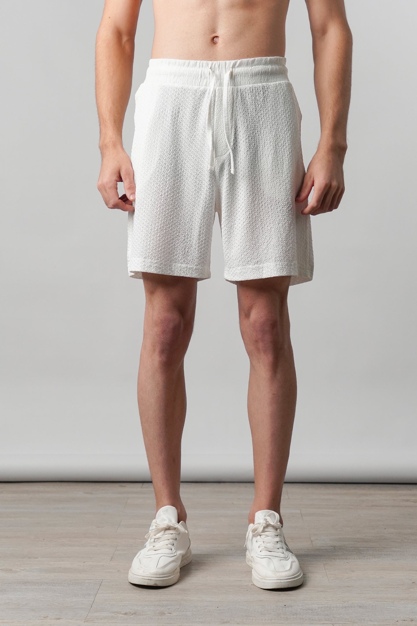 Textured Shorts - White - Mendeez
