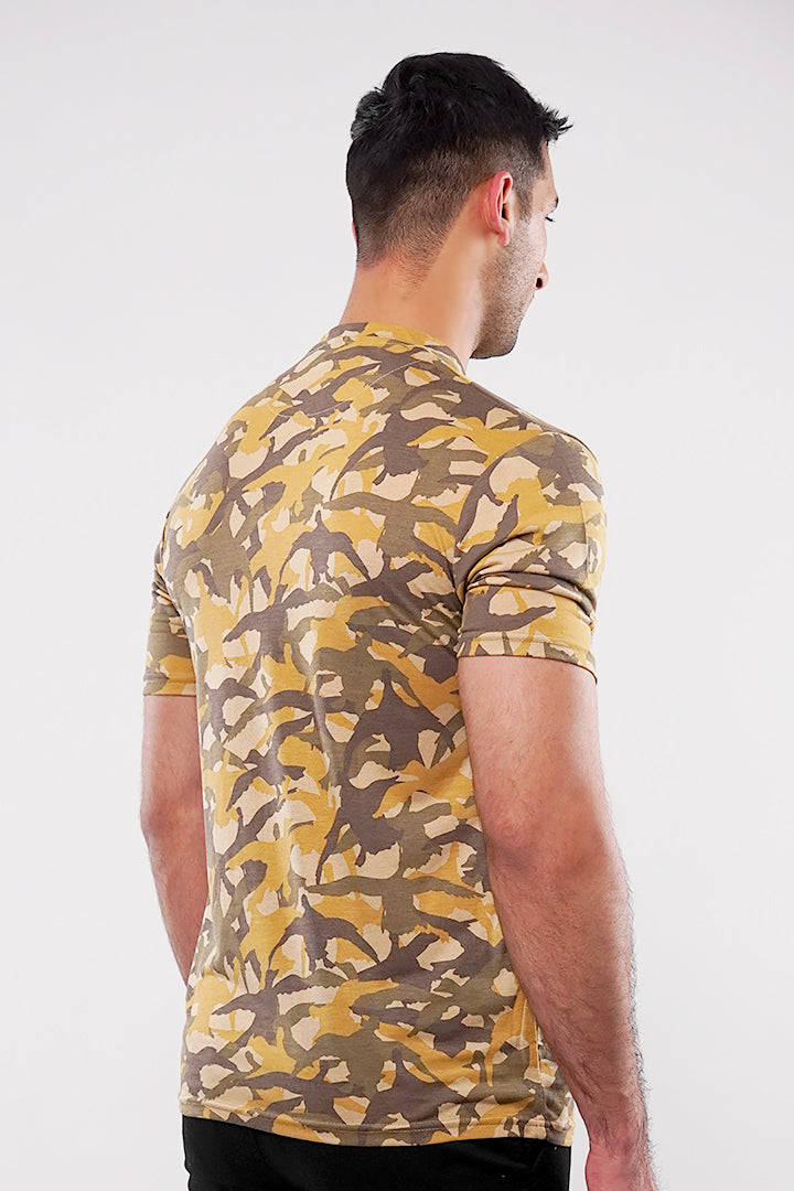 Camouflage Henley T-Shirt - Brown - Mendeez