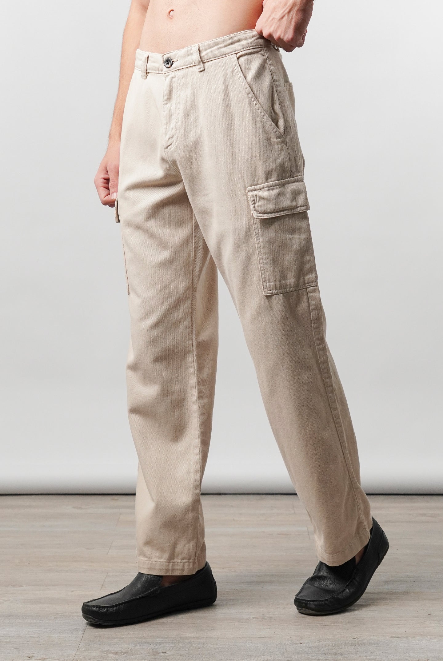 Loose Fit Cargo - Beige - Mendeez