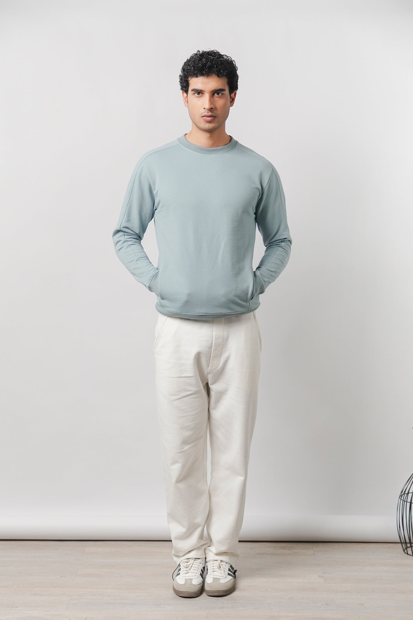Side-Pocket Sweatshirt - Sage Green - Mendeez