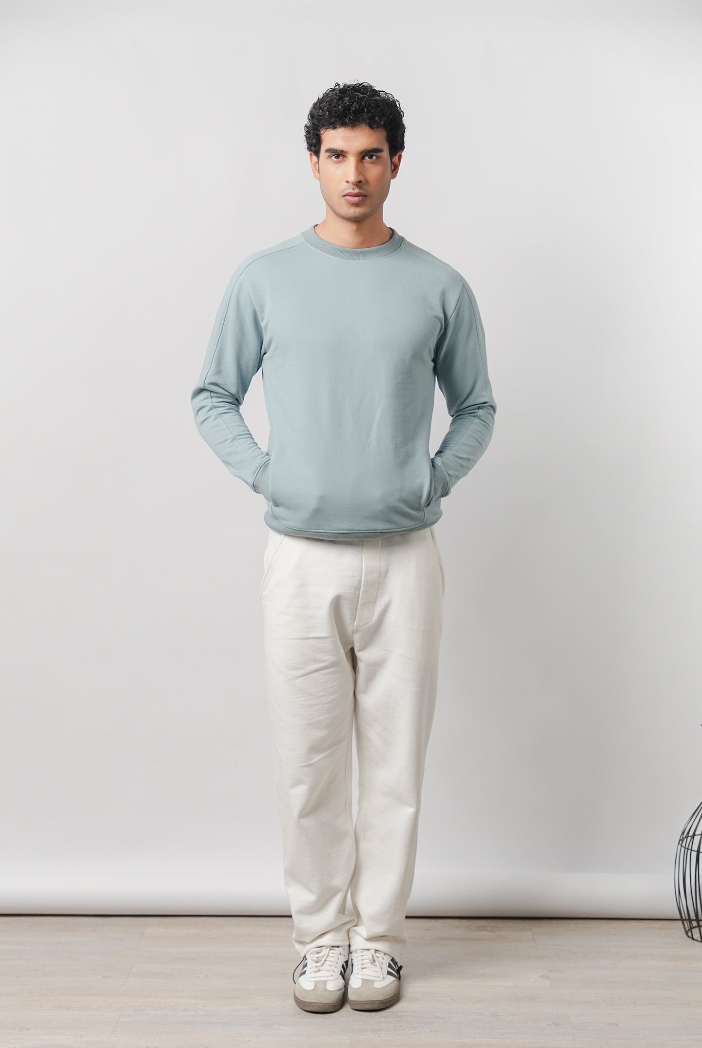 Side-Pocket Sweatshirt - Sage Green - Mendeez