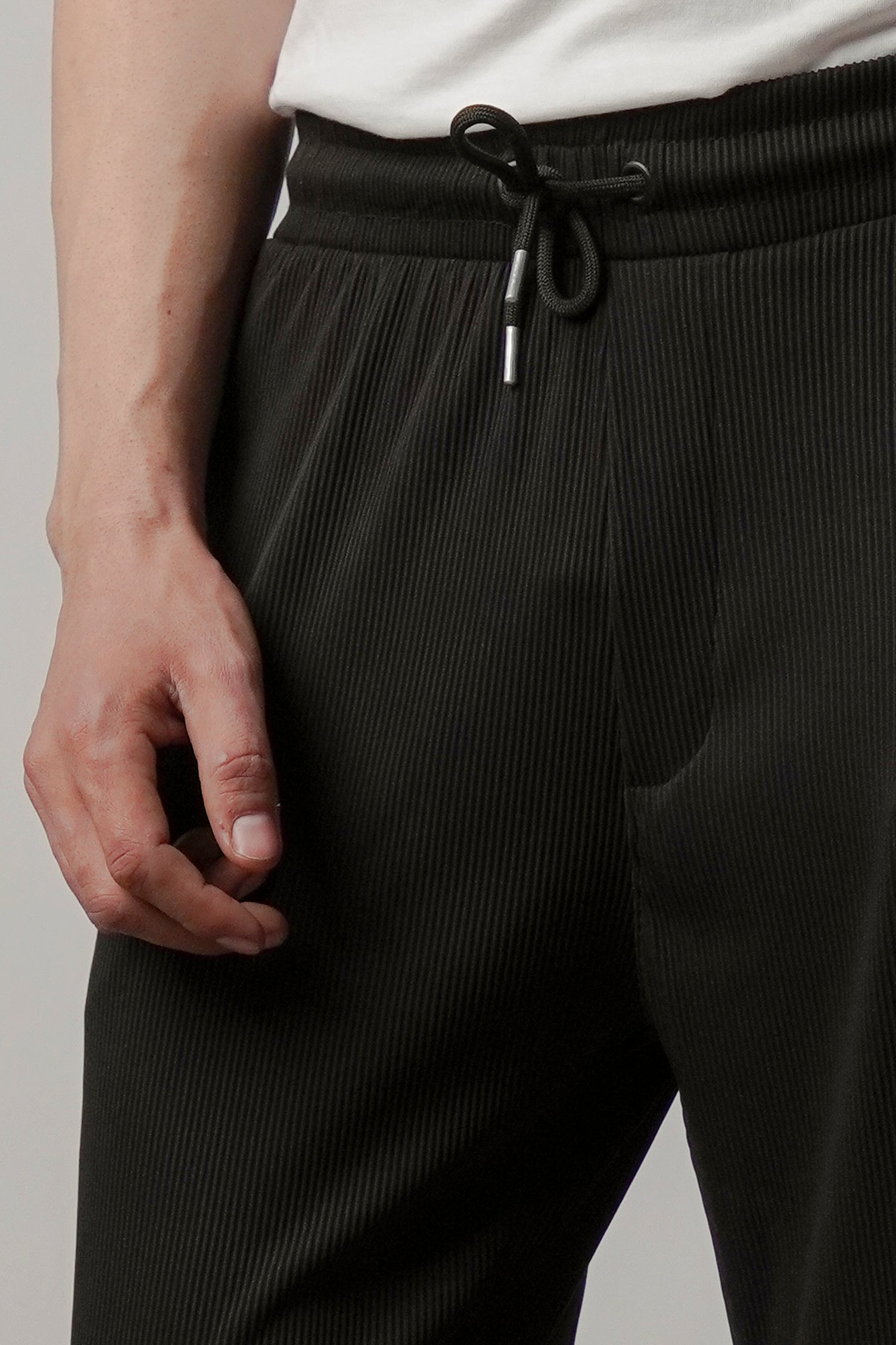 Folded Hem Jogger Pants - Black - Mendeez