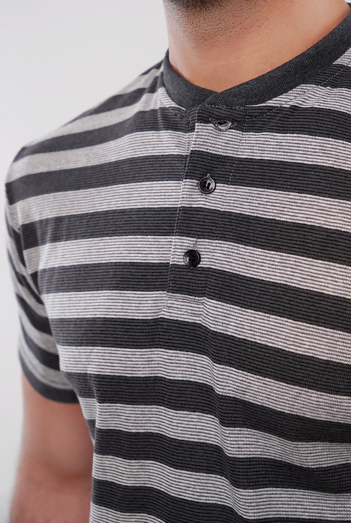 Striped Henley T-Shirt - Grey - Mendeez