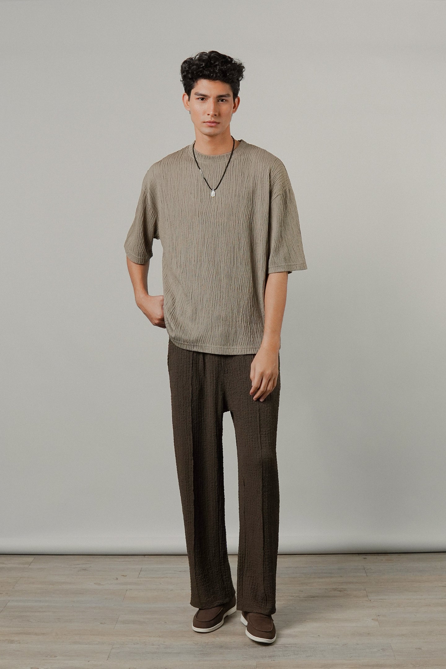 Oversized Textured Tee - Taupe - FA - Mendeez
