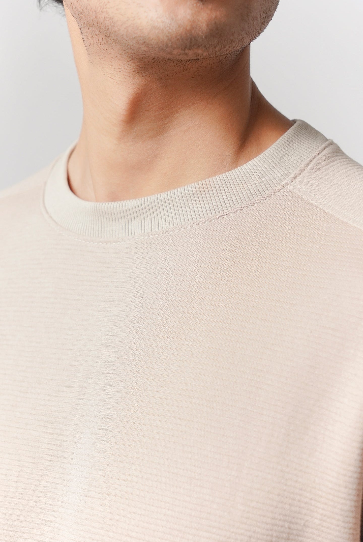 Side-Pocket Sweatshirt - Beige - Mendeez