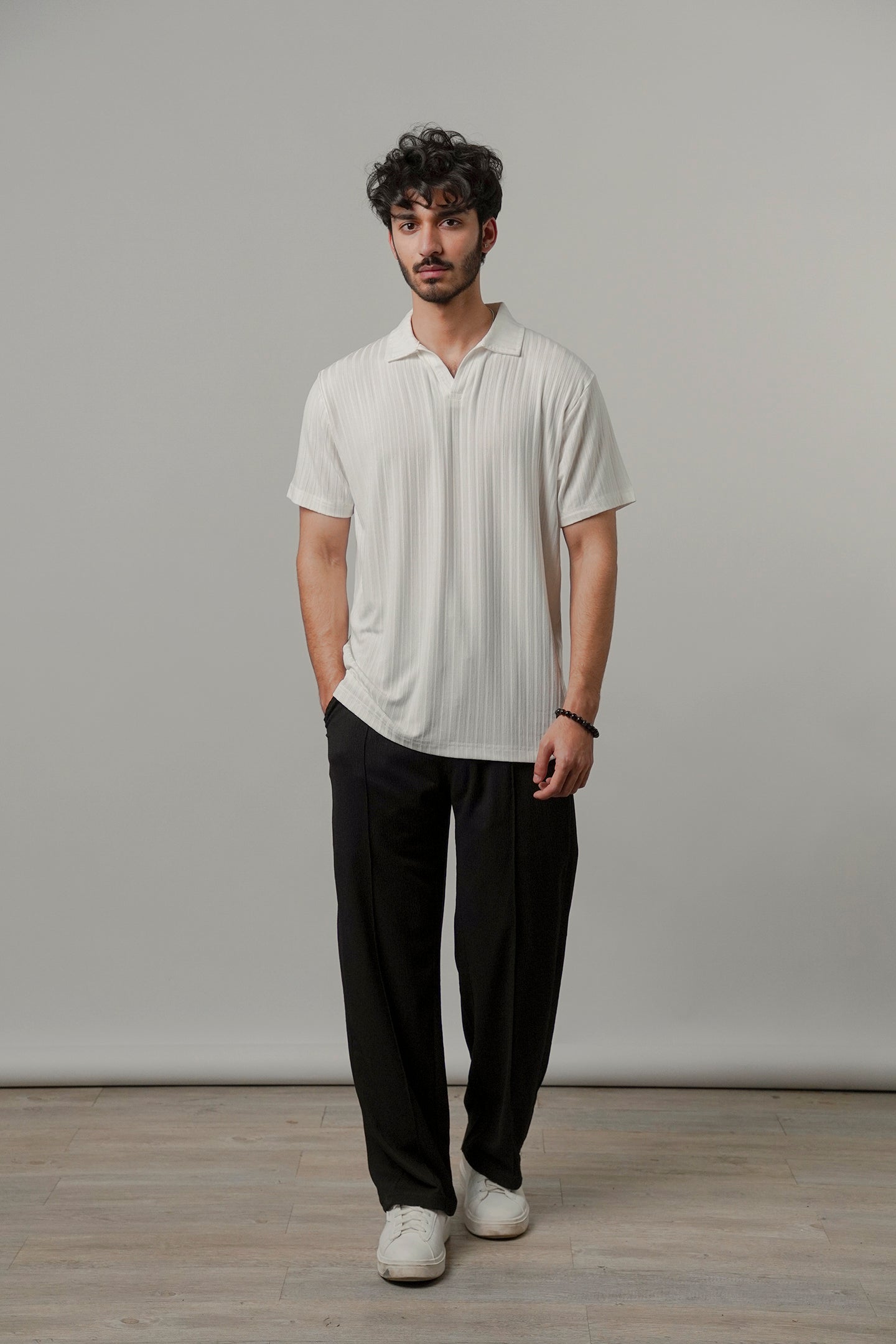 Johnny Collar Polo - White - Mendeez