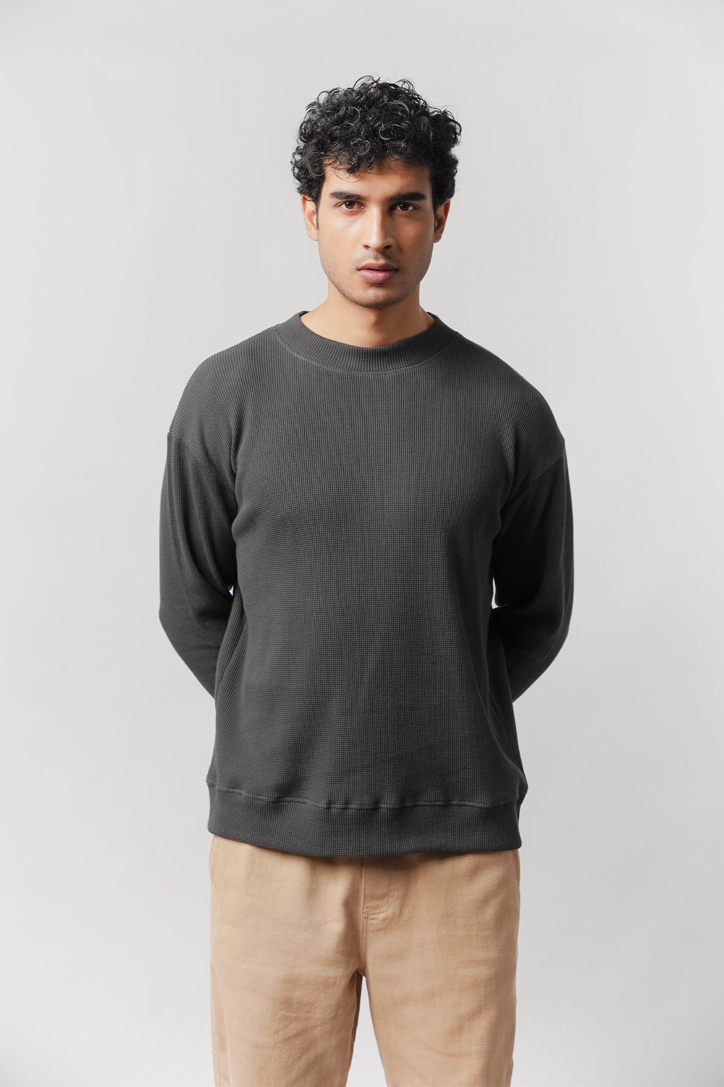 Mock Neck Sweatshirt - Dark Grey - Mendeez