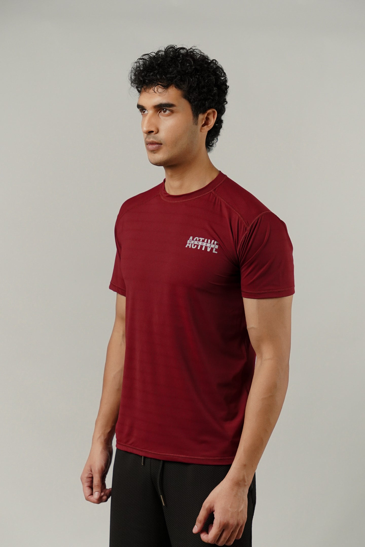 T-Shirt - Red - Mendeez