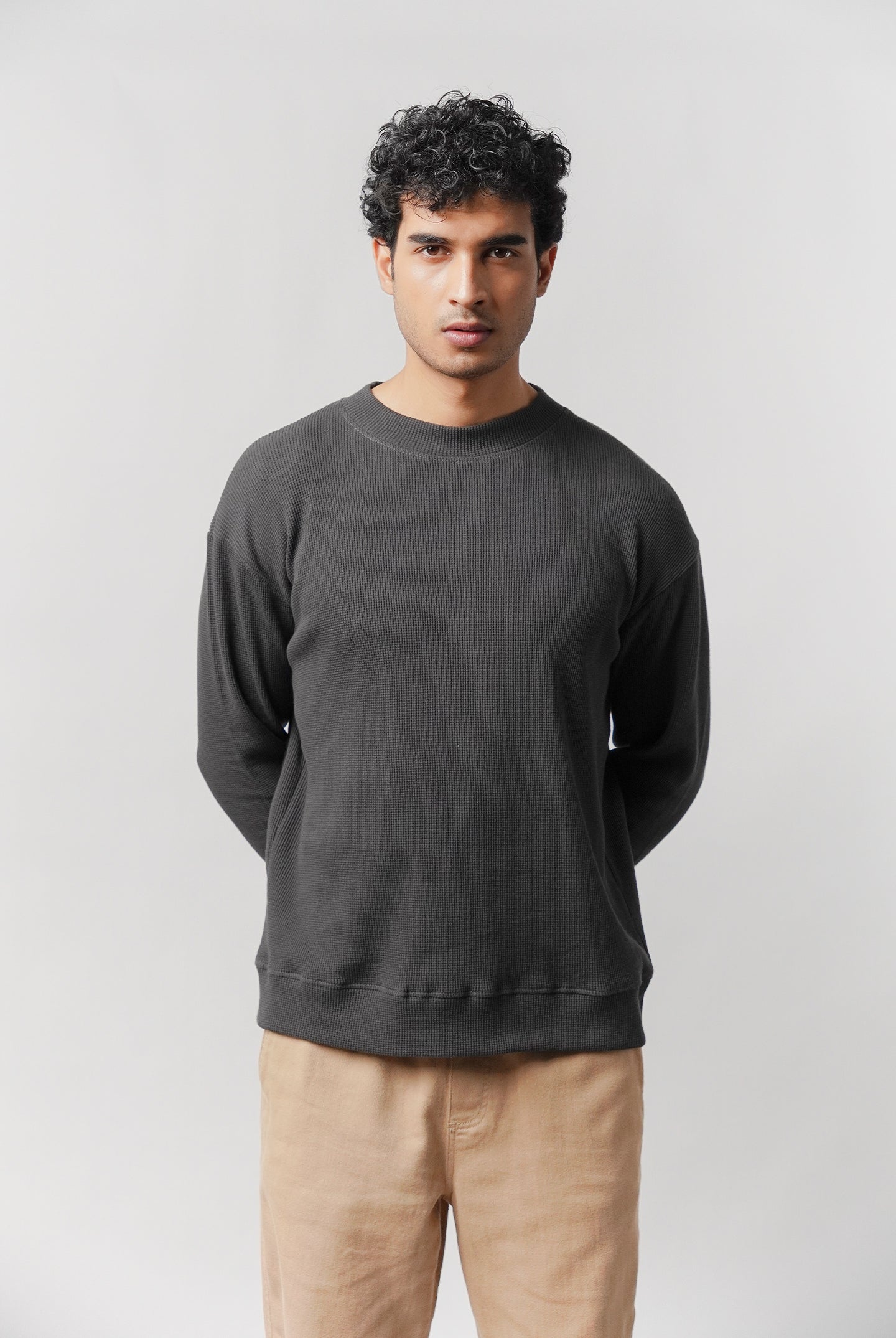 Mock Neck Sweatshirt - Dark Grey - Mendeez