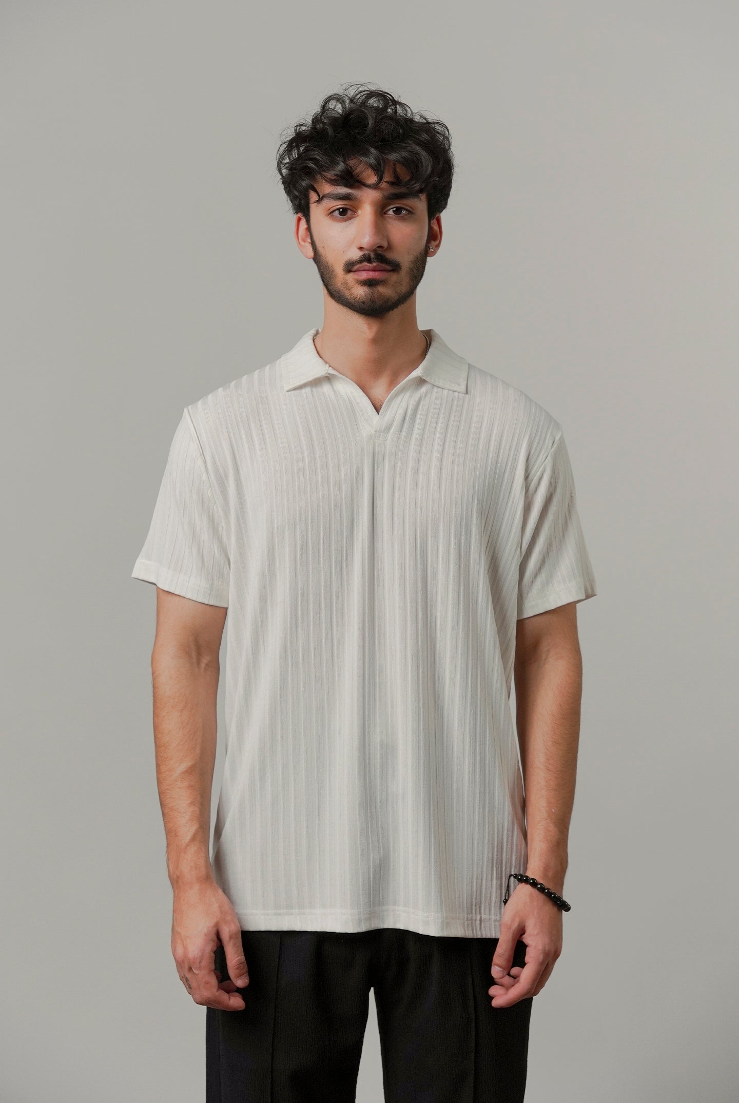Johnny Collar Polo - White - Mendeez