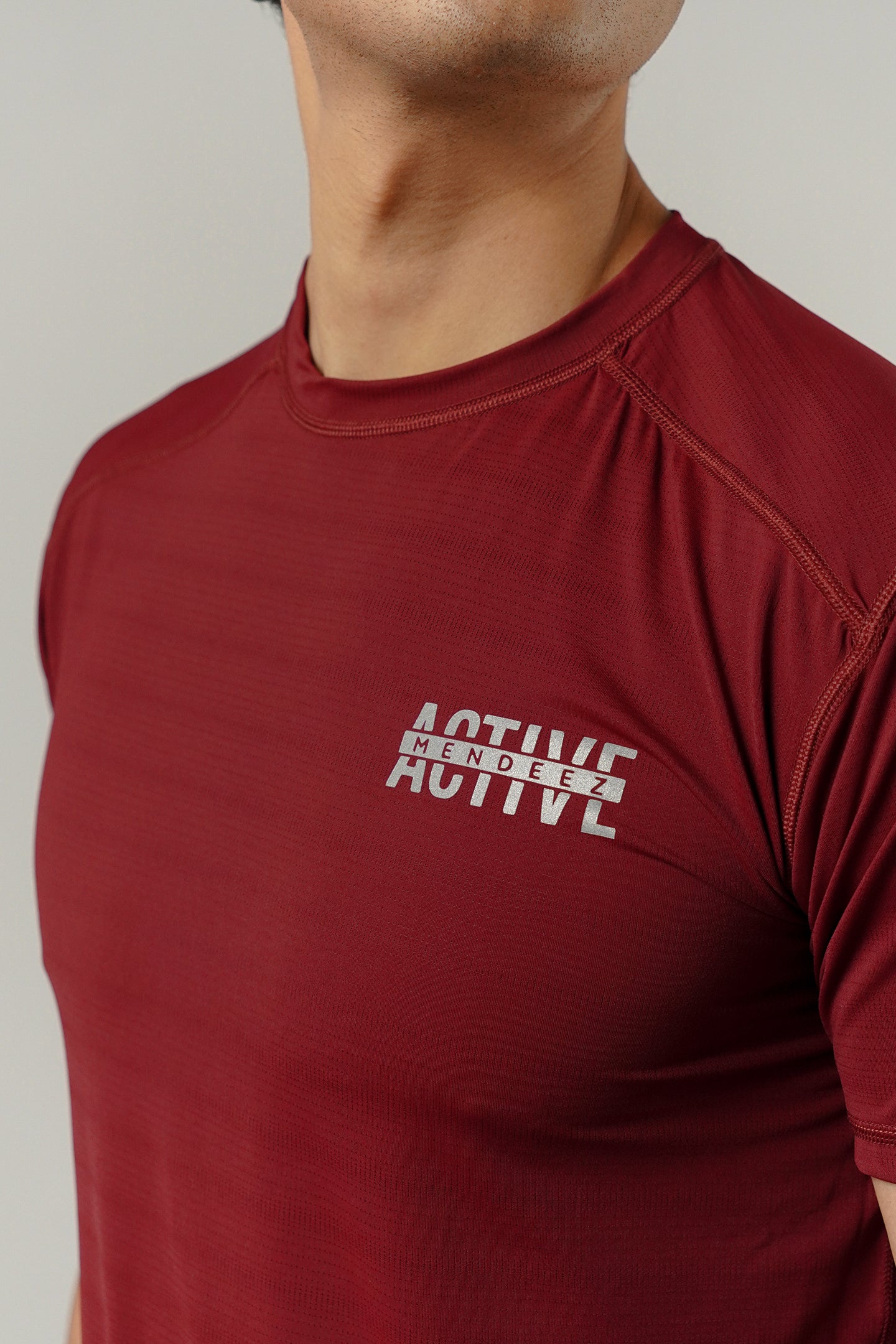 T-Shirt - Red - Mendeez