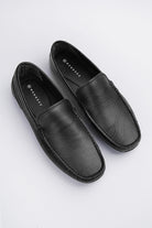 Classic Loafer Shoes - Black - Mendeez