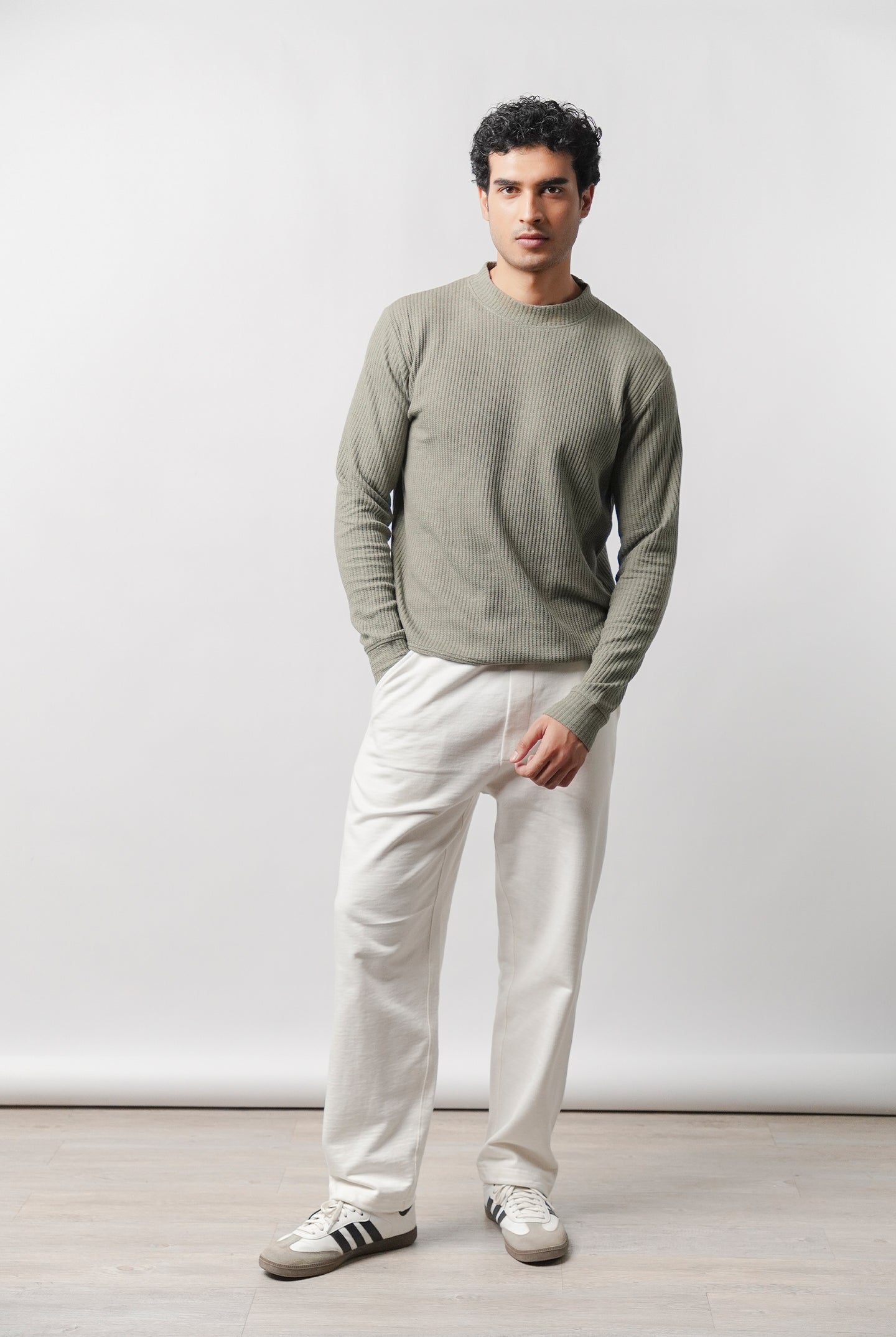 Mock Neck Sweatshirt - Sage Green - Mendeez