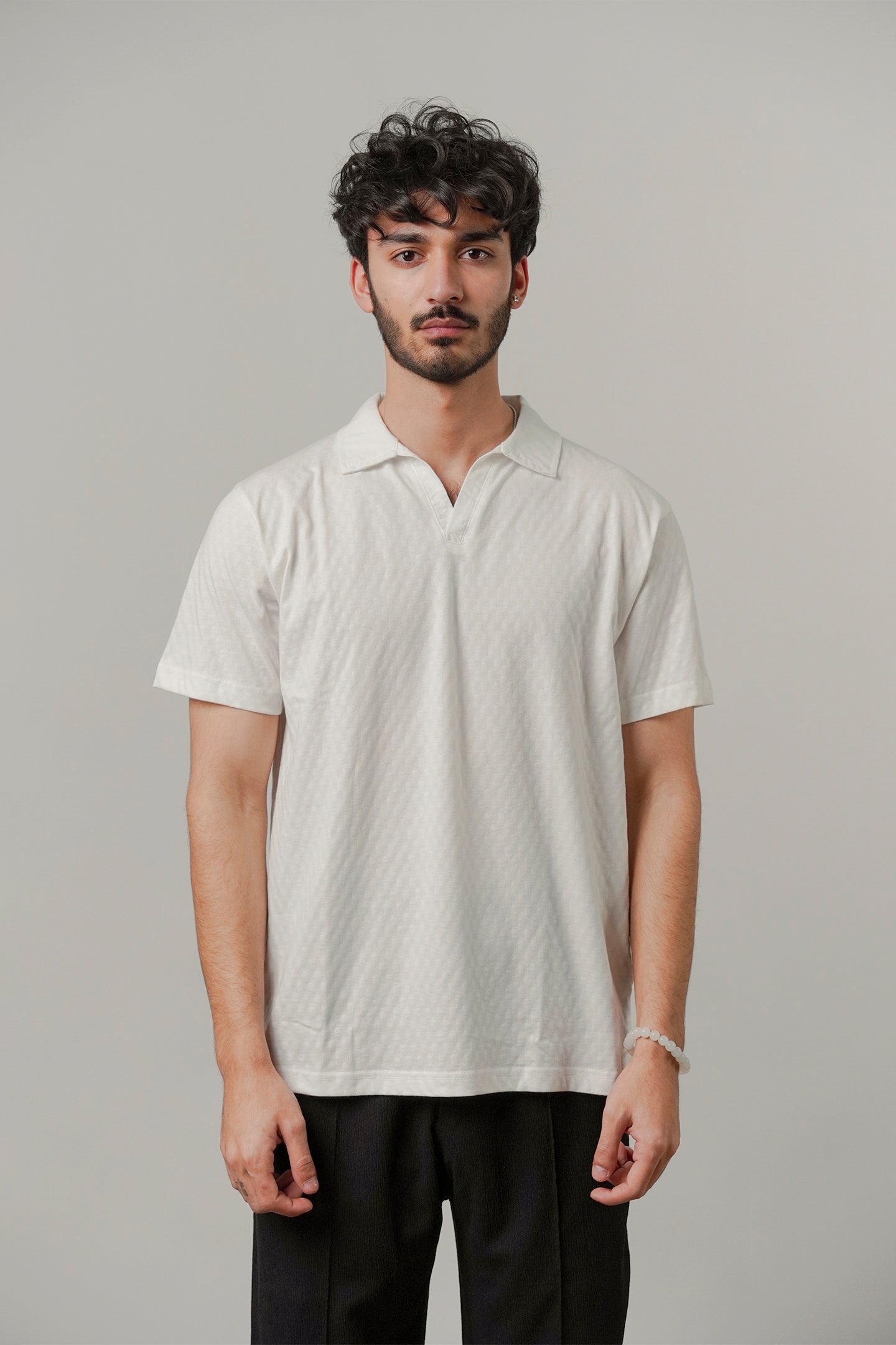 Johnny Collar Polo - White - Mendeez