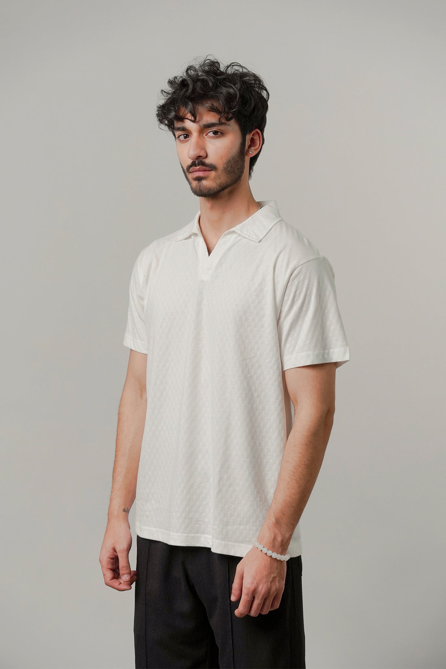 Johnny Collar Polo - White - Mendeez