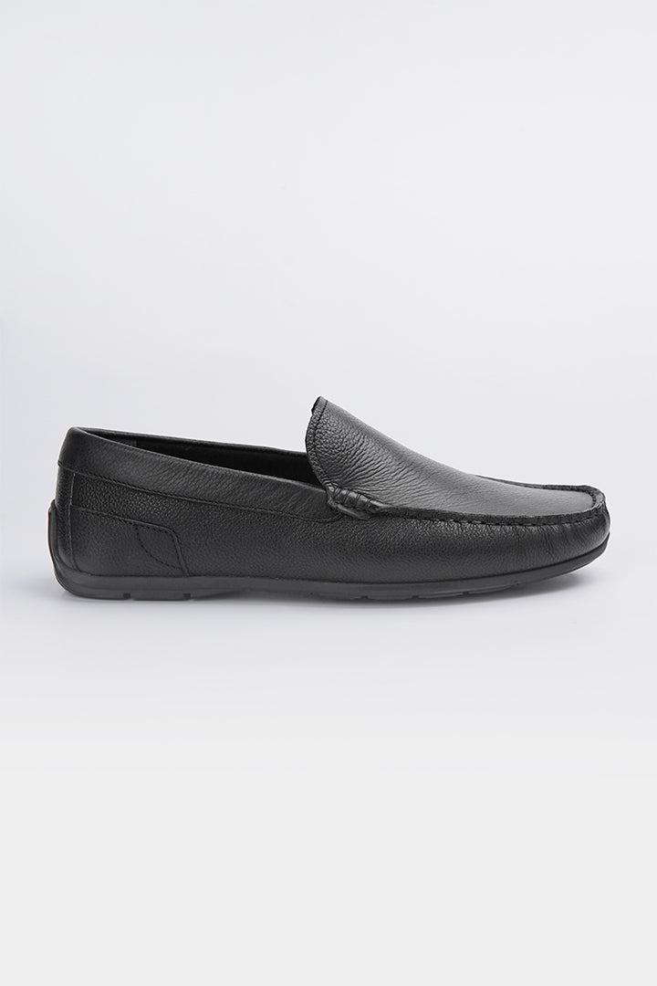 Classic Loafer Shoes - Black - Mendeez