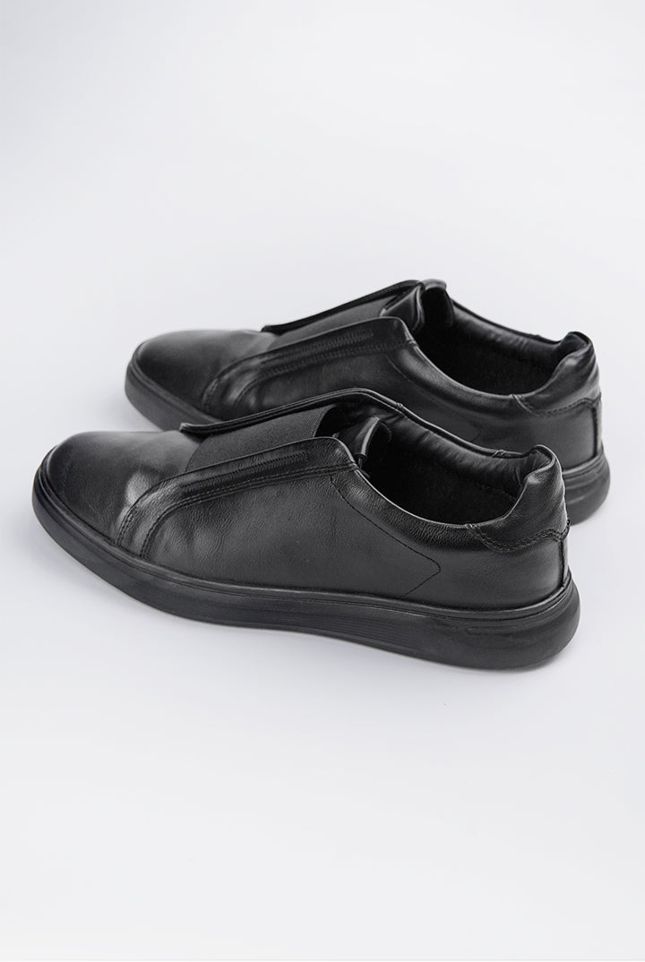 Slip On Shoes - Black - Mendeez