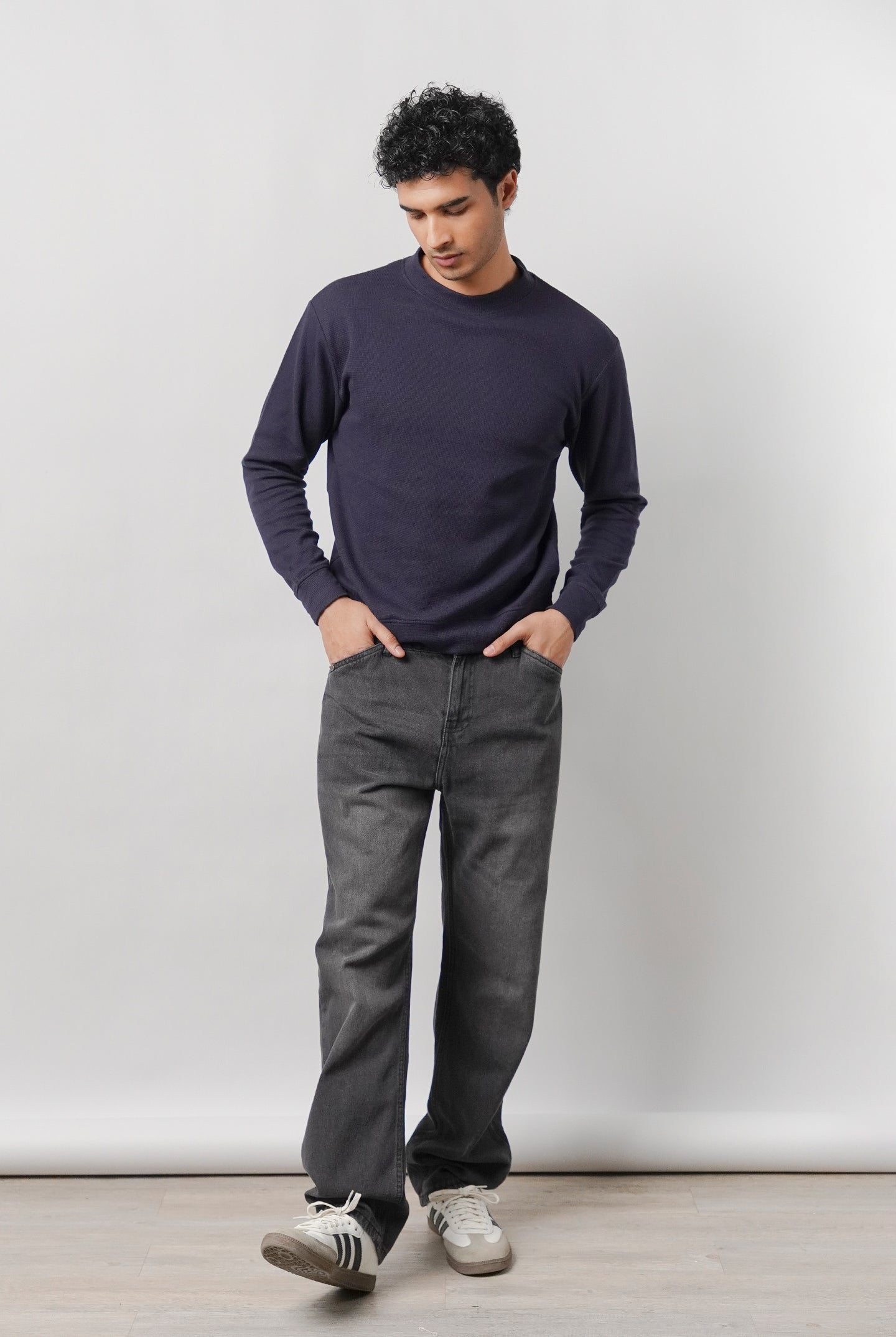 Mock Neck Sweatshirt - Navy Blue - Mendeez