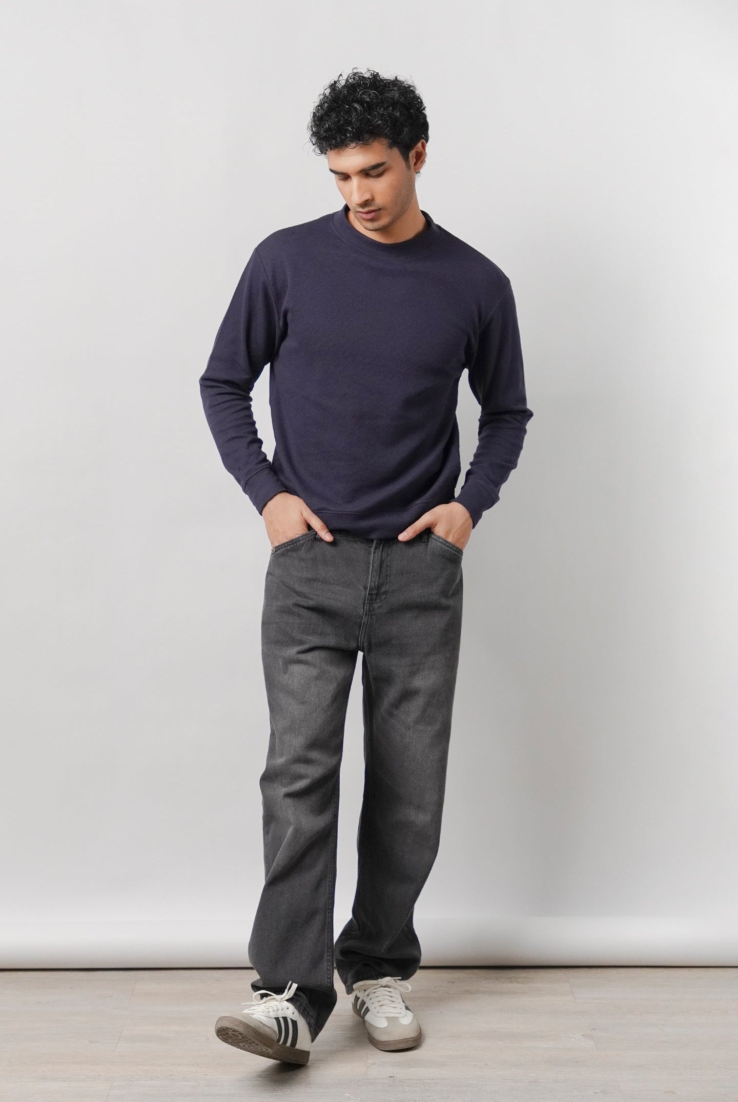 Mock Neck Sweatshirt - Navy Blue - Mendeez