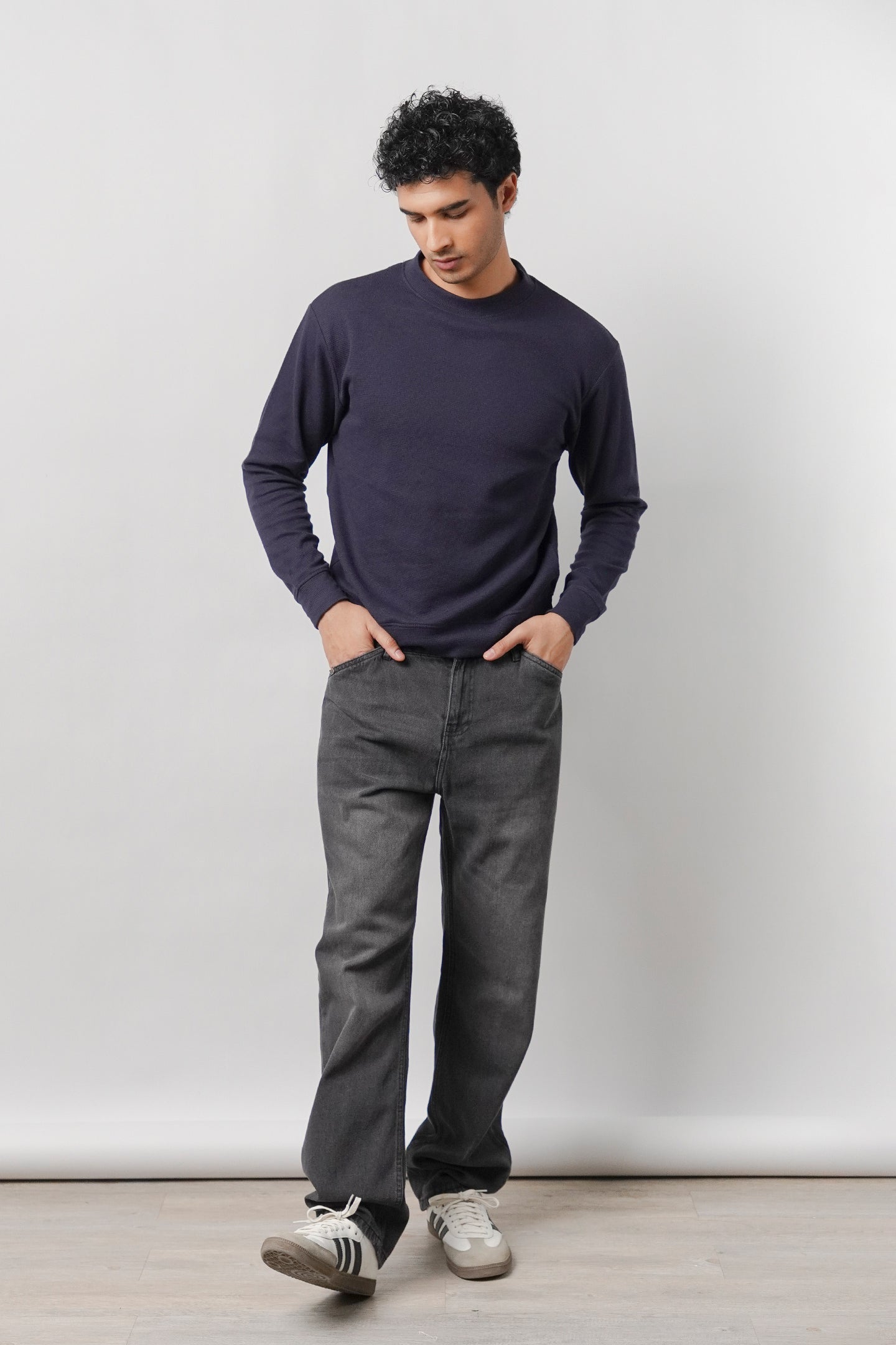 Mock Neck Sweatshirt - Navy Blue - Mendeez