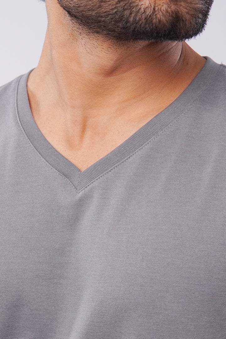Metal Gray V-Neck - Mendeez PK