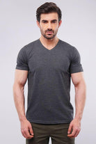 Basic V-Neck - Charcoal - Mendeez PK