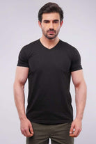 Basic V-Neck - Black - Mendeez PK