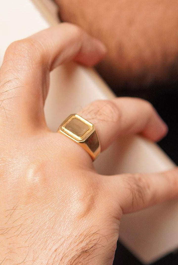 Rectangle Signet Ring - Gold - Mendeez