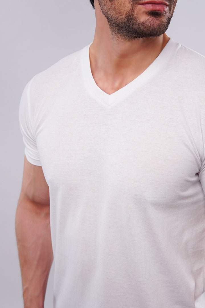 Basic V-Neck - White - Mendeez PK