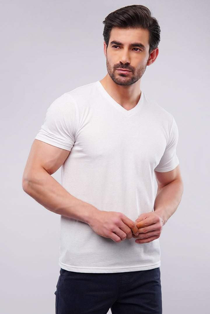 Basic V-Neck - White - Mendeez PK
