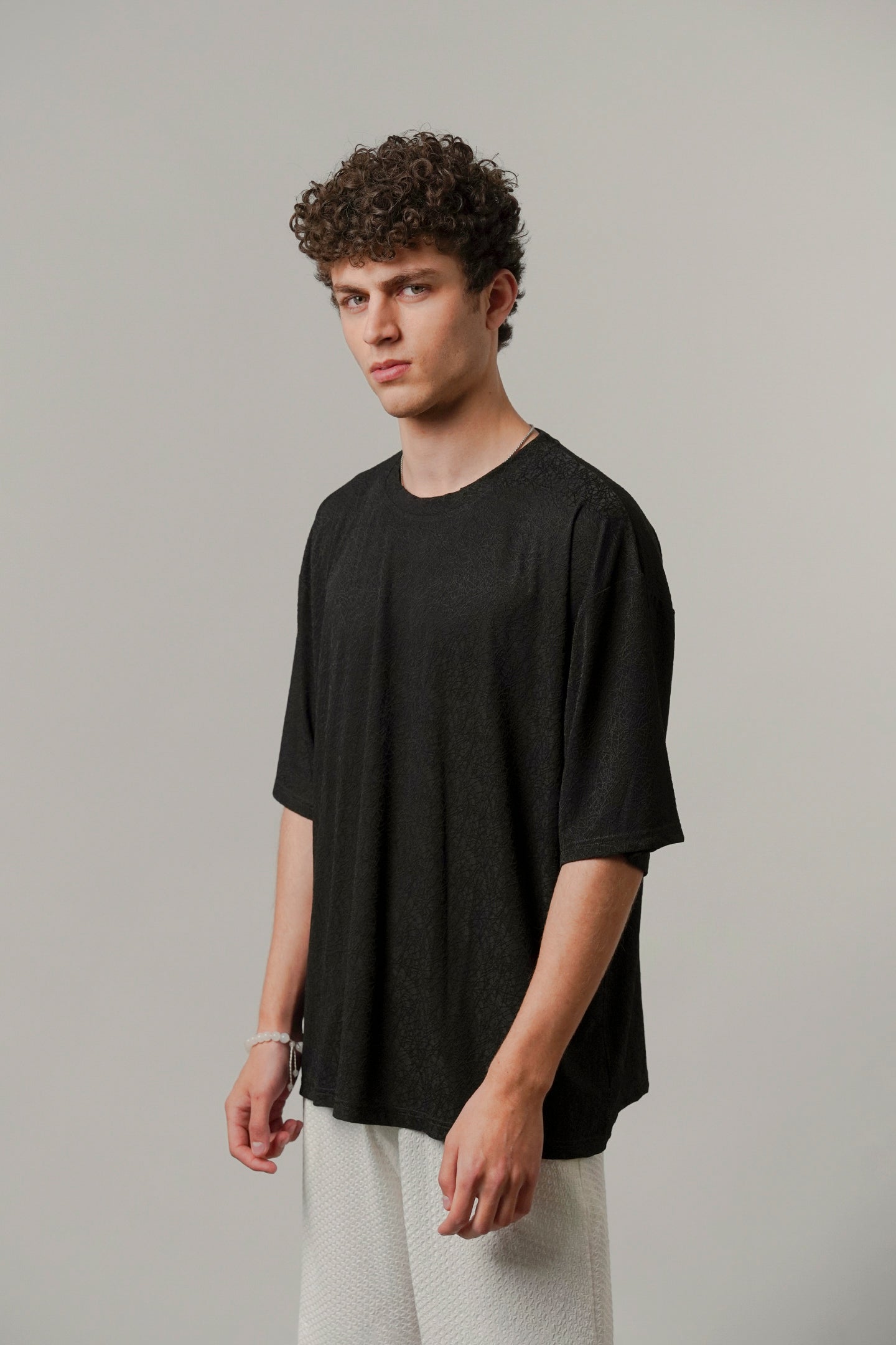 Oversized Texture Crew T-Shirt - Black-4-MENDEEZ