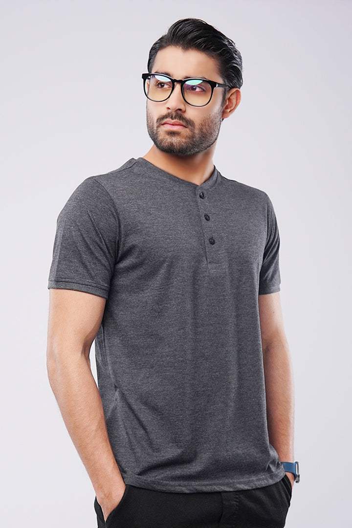 Chalky Henley T-shirt - Mendeez PK 