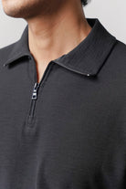 Quarter-Zip Sweatshirt - Black - Mendeez
