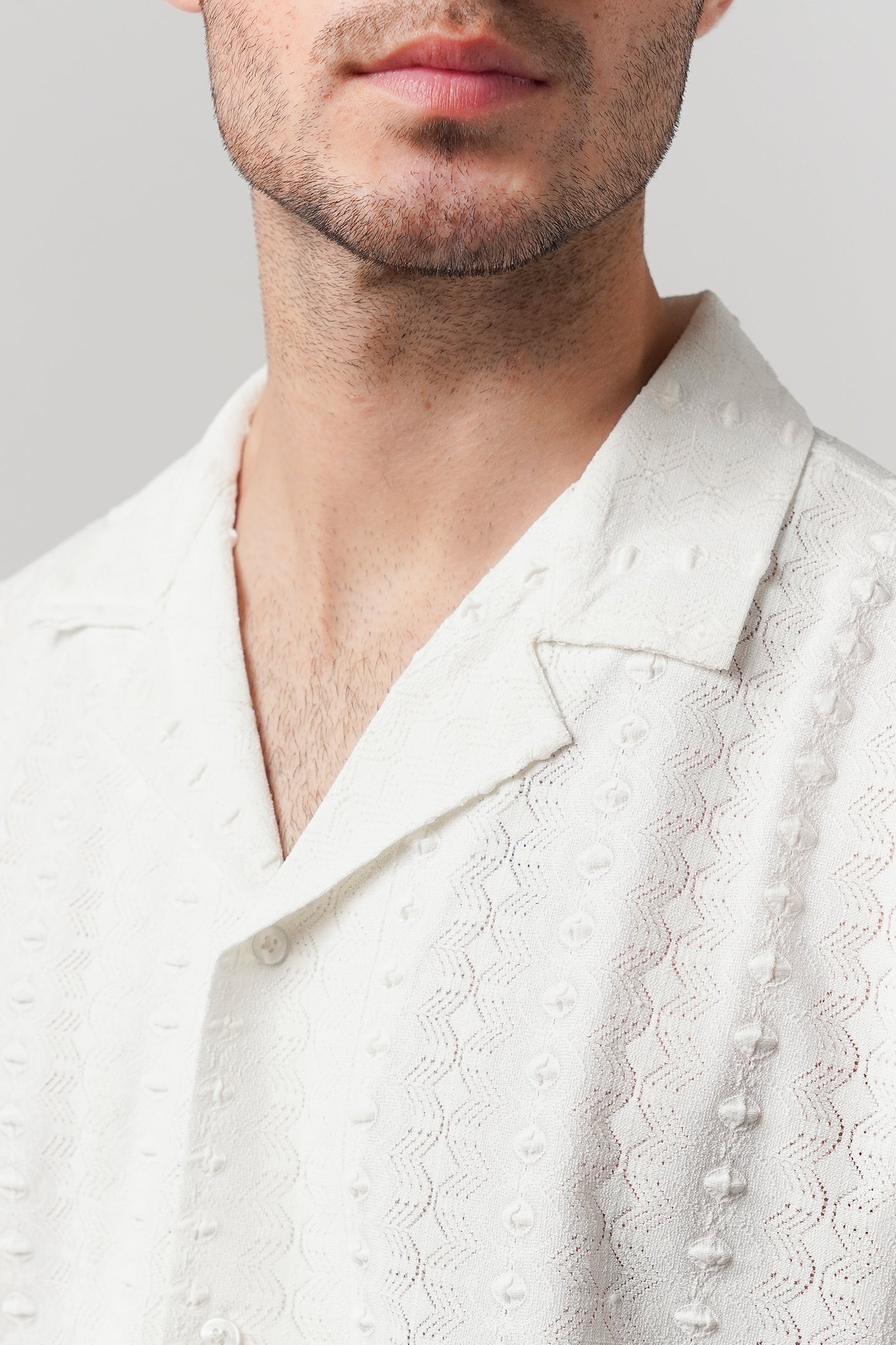 Knitted Cuban Shirt - White - Mendeez