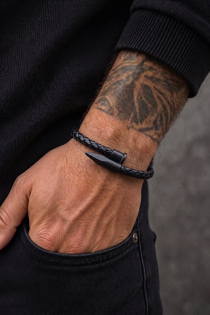 All-Black Nail Bracelet-4-MENDEEZ