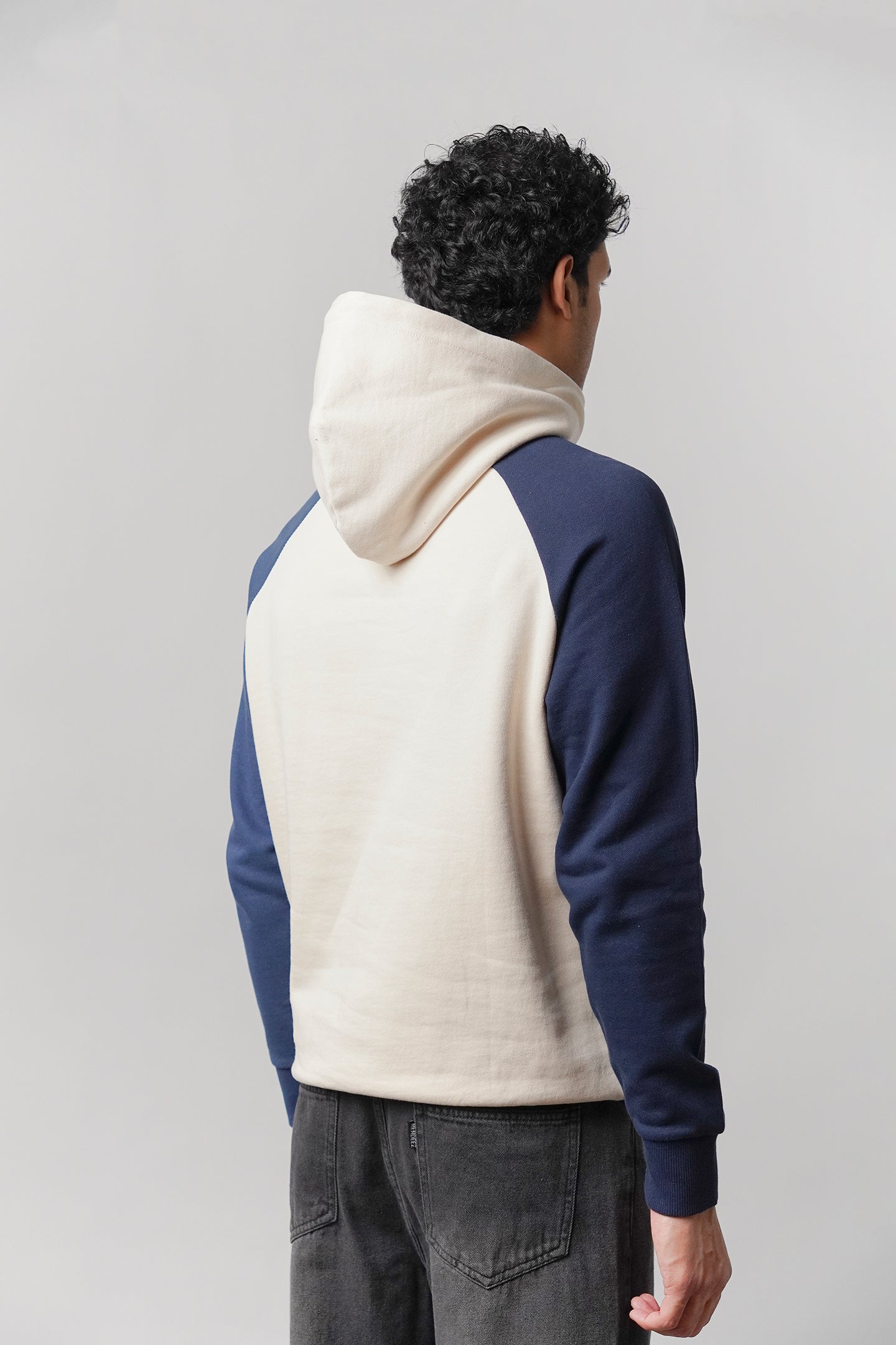 Pullover Graphic Hoodie - Cream - Mendeez