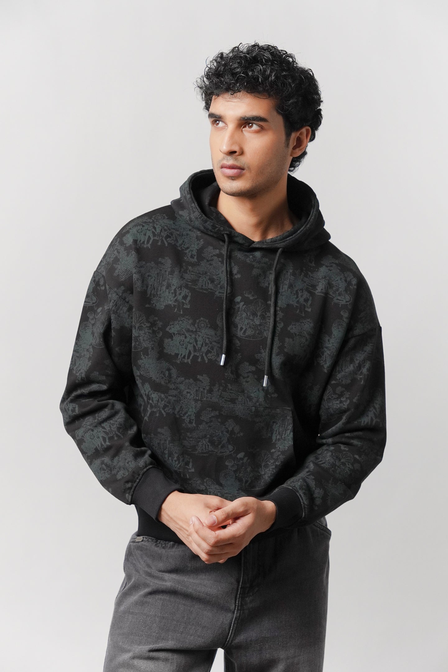 Pullover Printed Hoodie - Black - Mendeez