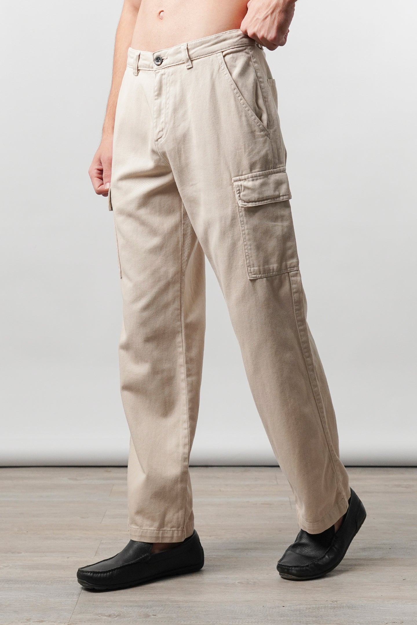 Loose Fit Cargo - Beige - Mendeez